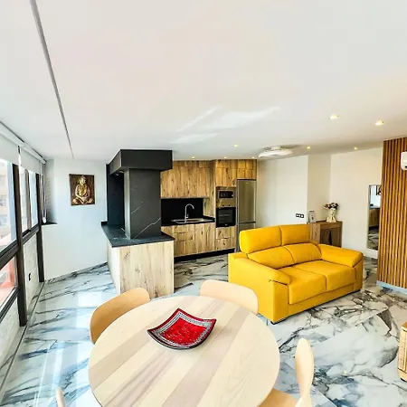 Brisamar Penthouse דירה קנדלריה