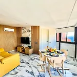 Brisamar Penthouse كانديلاريا