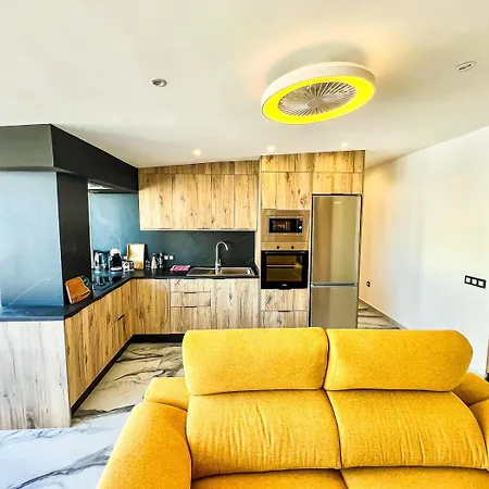 شقة Brisamar Penthouse